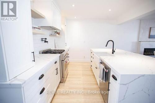 26 Gibbons Street, Norfolk, ON - Indoor Photo Showing Kitchen With Upgraded Kitchen