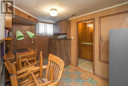 Office with 1 piece bath - 9 Hawthorne Avenue, St. Catharines (Carlton/Bunting), ON - Indoor Photo Showing Other Room
