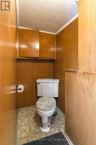9 Hawthorne Avenue, St. Catharines (Carlton/Bunting), ON - Indoor Photo Showing Bathroom