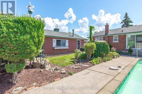 9 Hawthorne Avenue, St. Catharines (Carlton/Bunting), ON - Outdoor