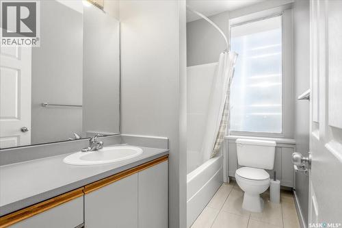 801 1867 Hamilton Street, Regina, SK - Indoor Photo Showing Bathroom