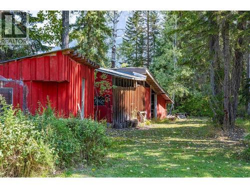 1732 Oberg Johnson Road, Golden, BC - Outdoor