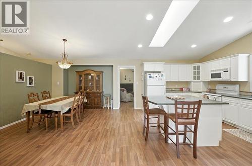 7761 Devito Drive, Trail, BC - Indoor