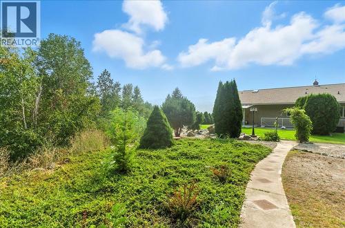 7761 Devito Drive, Trail, BC - Outdoor