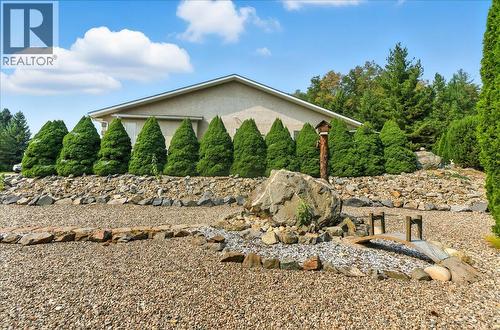 7761 Devito Drive, Trail, BC - Outdoor