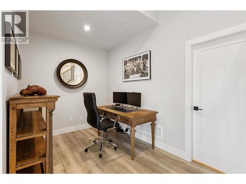 10100 Tyndall Road Unit# 25, Lake Country, BC - Indoor Photo Showing Office