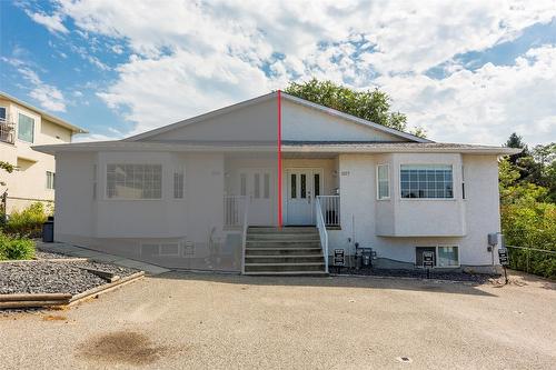 1377 Orchard Drive  Kelowna, BC V1Y 3V1