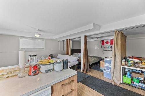 1377 Orchard Drive, Kelowna, BC - Indoor