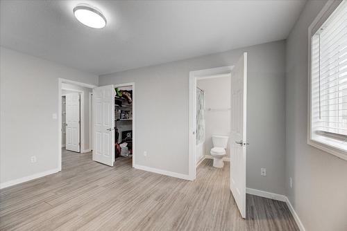 1375/1377 Orchard Drive, Kelowna, BC - Indoor