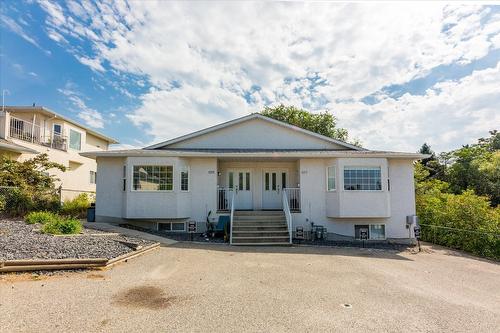 1375/1377 Orchard Drive, Kelowna, BC - Outdoor