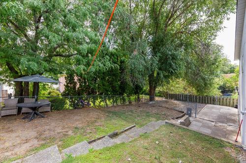 1375/1377 Orchard Drive, Kelowna, BC - Outdoor