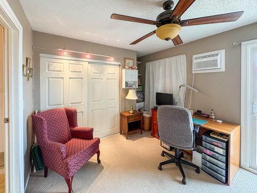 52-9107 62Nd Avenue, Osoyoos, BC - Indoor Photo Showing Office