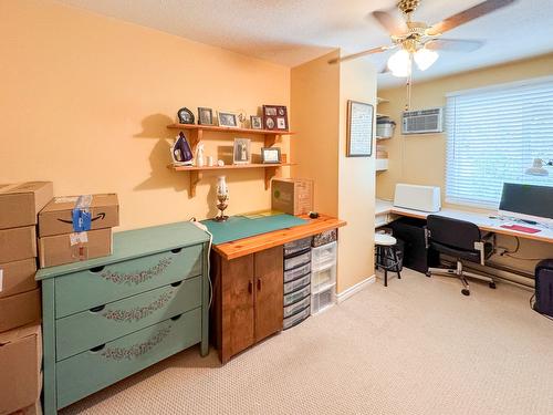 52-9107 62Nd Avenue, Osoyoos, BC - Indoor Photo Showing Office