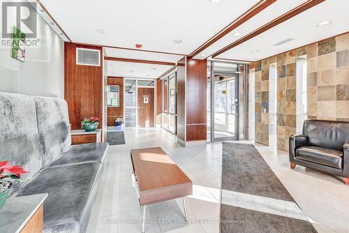 Bright Lobby - 208 - 70 Port Street E, Mississauga, ON - Indoor Photo Showing Other Room