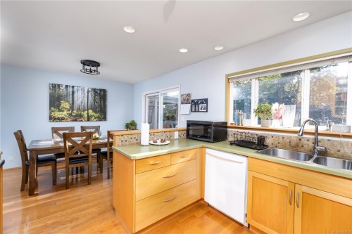 1038 Ash St, Campbell River, BC 