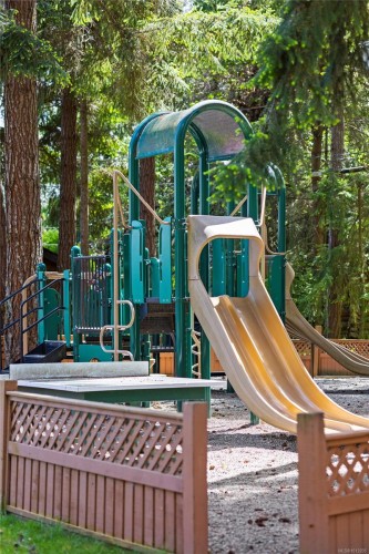 130-1155 Resort Dr, Parksville, BC - Outdoor