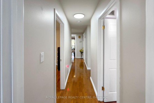 254 Louis Drive, Mississauga, ON - Indoor Photo Showing Other Room