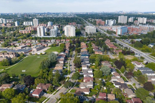 254 Louis Drive, Mississauga, ON - Outdoor With View