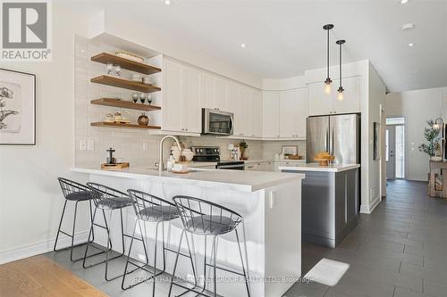 89 Stockell Crescent, Ajax, ON - Indoor Photo Showing Kitchen With Upgraded Kitchen
