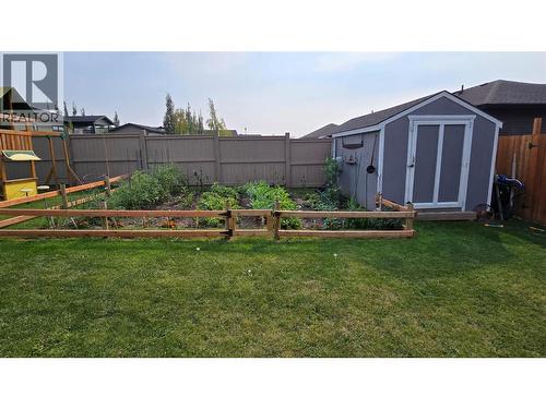 8208 19A Street, Dawson Creek, BC - Outdoor