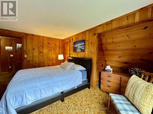 Bdrm  3 accommodates a Queen bed - 44 Whitefish Boulevard, South Bruce Peninsula, ON - Indoor Photo Showing Bedroom