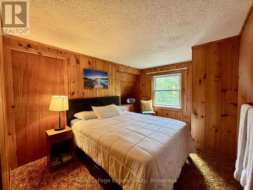 and gets afternoon sun - 44 Whitefish Boulevard, South Bruce Peninsula, ON - Indoor Photo Showing Bedroom