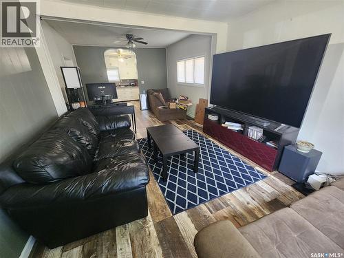 133 Mainprize Street, Midale, SK - Indoor Photo Showing Living Room