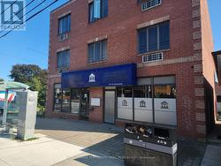 635 THE QUEENSWAY BOULEVARD  Toronto, ON M8Y 1K6