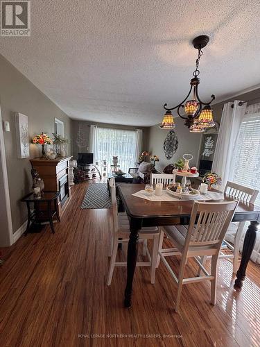 411 Tenth Avenue, Cochrane, ON - Indoor Photo Showing Dining Room