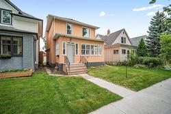 61 Luxton Avenue  Winnipeg, MB R2W 0L7