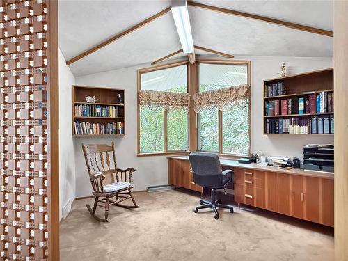 1350 18Th Street N, Brandon, MB - Indoor Photo Showing Office