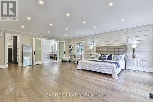 11 Gatcombe Circle, Richmond Hill, ON - Indoor Photo Showing Bedroom