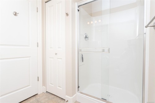 201-4436 Hedgestone Pl, Nanaimo, BC 