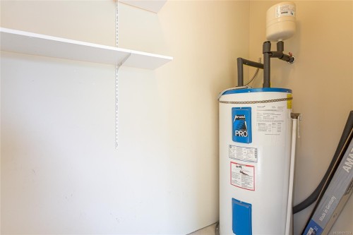 201-4436 Hedgestone Pl, Nanaimo, BC 