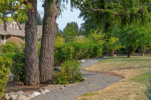 201-4436 Hedgestone Pl, Nanaimo, BC 