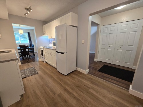 101-7450 Rupert St, Port Hardy, BC - Indoor