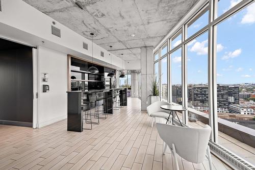 Salle communautaire - 1201-888 Rue Wellington, Montréal (Ville-Marie), QC - Indoor Photo Showing Other Room