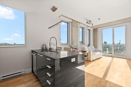 Cuisine - 1201-888 Rue Wellington, Montréal (Ville-Marie), QC - Indoor