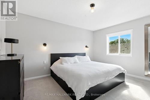 568 Legresley Lane, Newmarket, ON - Indoor Photo Showing Bedroom