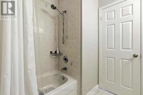 568 Legresley Lane, Newmarket, ON - Indoor Photo Showing Bathroom