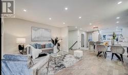 21 DAVISTOW CRESCENT  Toronto, ON M9V 3E8