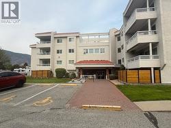 284 Yorkton Avenue Unit# 206  Penticton, BC V2A 3V5
