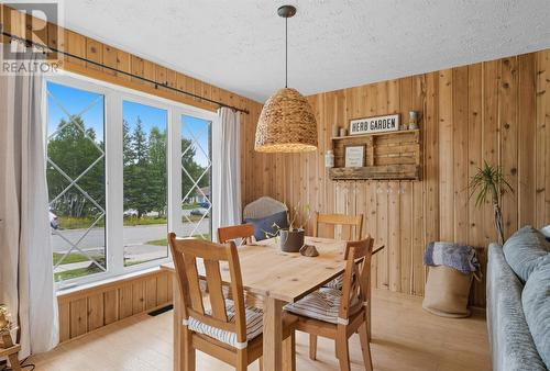 37 Mclaren Cres, Elliot Lake, ON - Indoor Photo Showing Dining Room