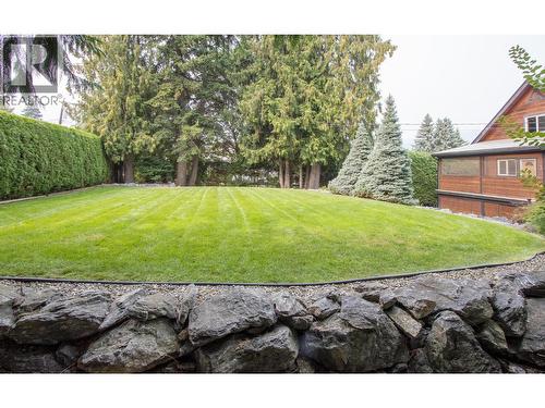 3075 Waverly Road, Sorrento, BC - Outdoor
