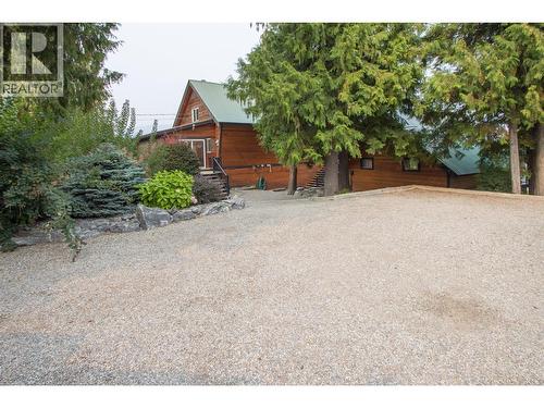 3075 Waverly Road, Sorrento, BC - Outdoor
