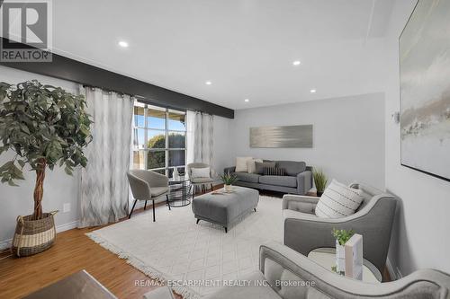 944 & 994 #8 Highway, Hamilton, ON - Indoor Photo Showing Other Room