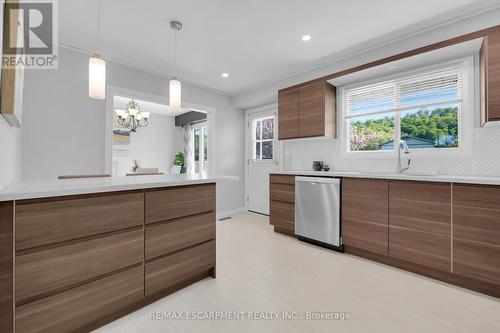 944 & 994 #8 Highway, Hamilton, ON - Indoor Photo Showing Kitchen