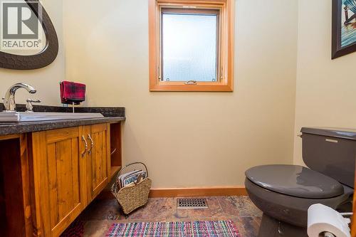 1259 Little Shuswap Lake Road Unit# A, Chase, BC - Indoor Photo Showing Bathroom