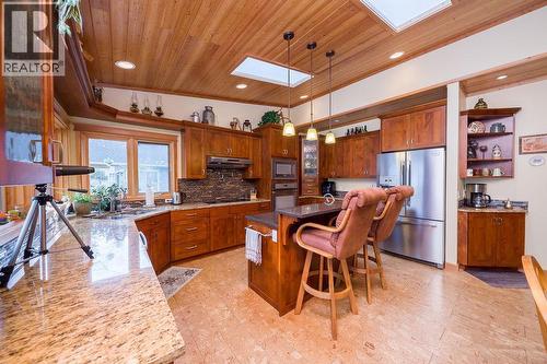 1259 Little Shuswap Lake Road Unit# A, Chase, BC - Indoor Photo Showing Kitchen With Double Sink