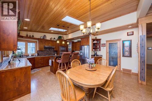 1259 Little Shuswap Lake Road Unit# A, Chase, BC - Indoor Photo Showing Dining Room